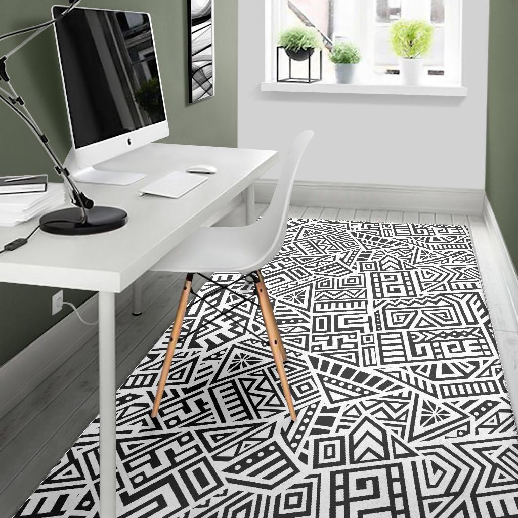 Grey And White Aztec Pattern Print Area Rug