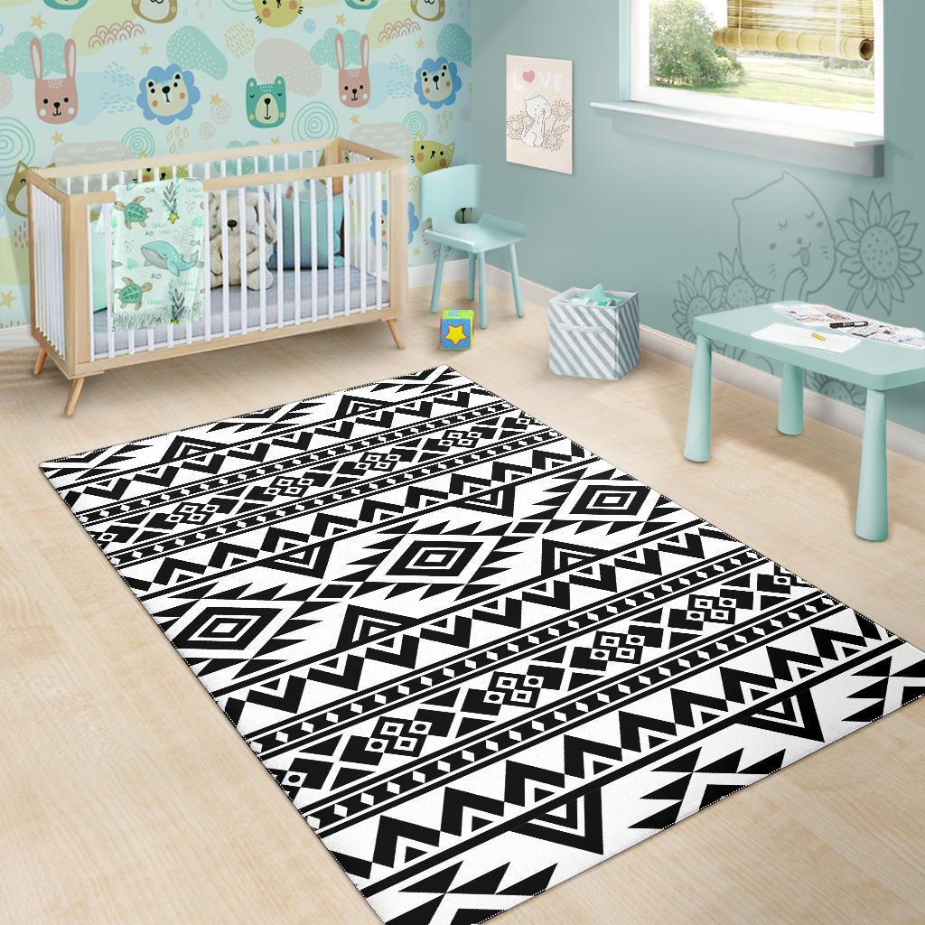 White And Black Aztec Pattern Print Area Rug