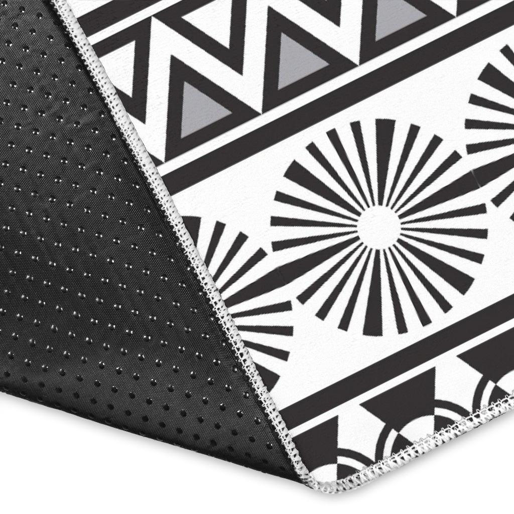 White And Grey Aztec Pattern Print Area Rug